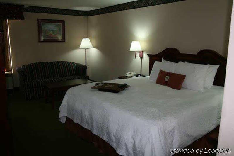 Hampton Inn Tullahoma Eksteriør bilde